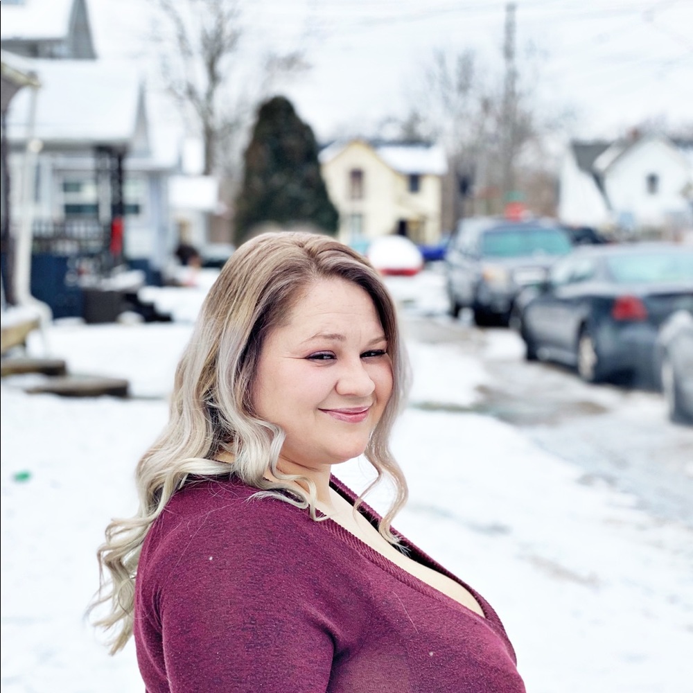 Meet your Posher, Victoria